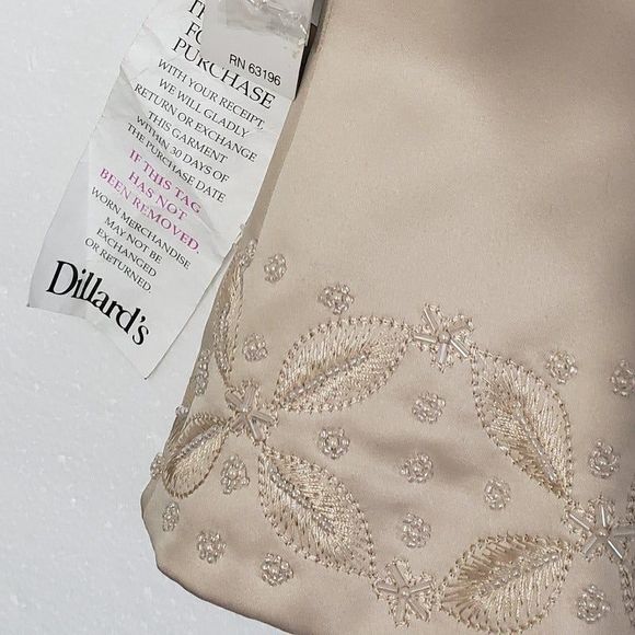 NWT Donna Morgan Ivory Camisole Style Lined Blouse with Embroidered Hem, Size 8 - Picture 7 of 10